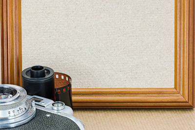 復(fù)古照相機(jī)、 老照片、 信件和筆配書